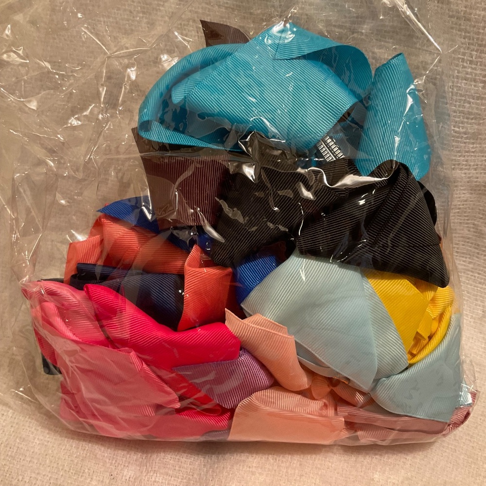 Hair Accessories Lot Cloth Clips / Silvertone Metal Styling Clips NEW - Picture 13 of 16
